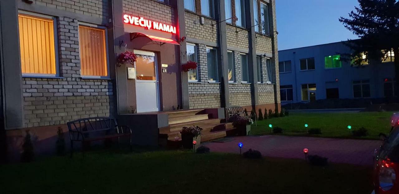 ホテル Sveciu Namai- Kazlu Ruda エクステリア 写真